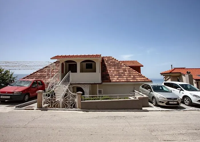 Holiday House Almissa