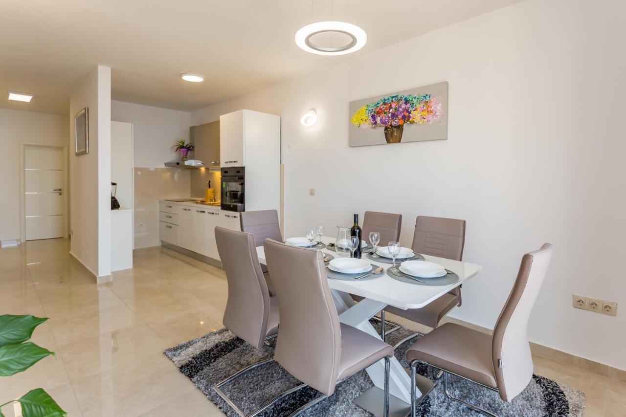 House Almissa Apartment *