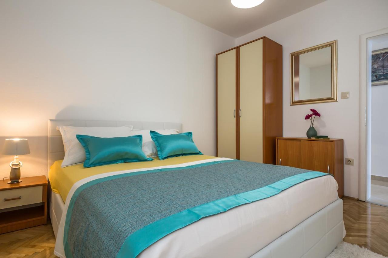 House Almissa Apartment