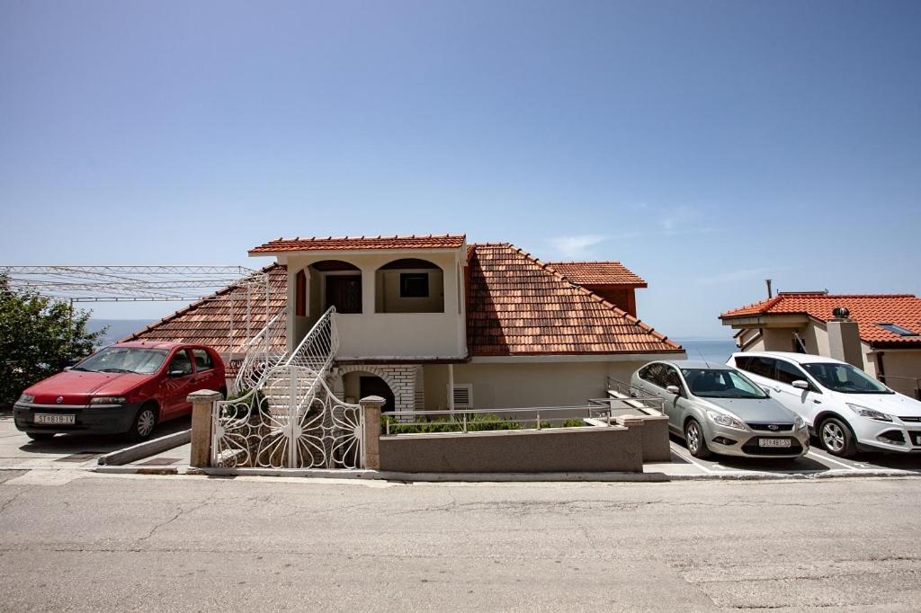 Apartment House Almissa *